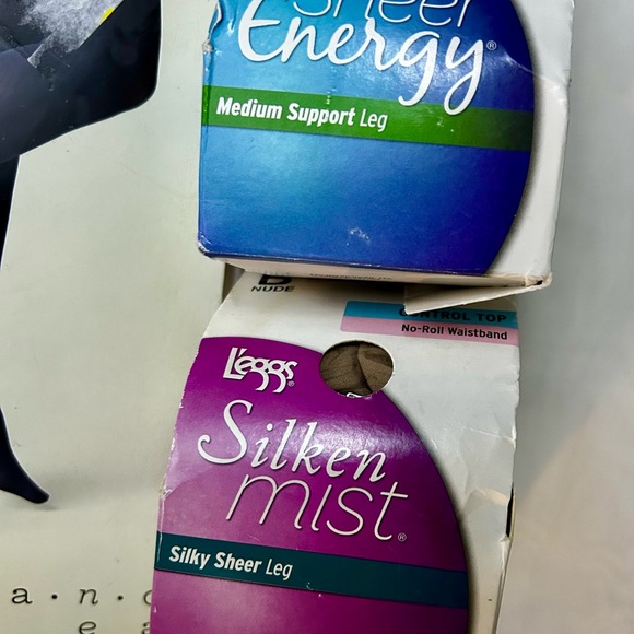 Bundle of 4 New Pantyhose and Tights / size B Medium - Picture 2 of 15